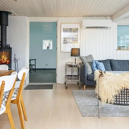 4 Star Holiday Home In Ebeltoft Feriehus